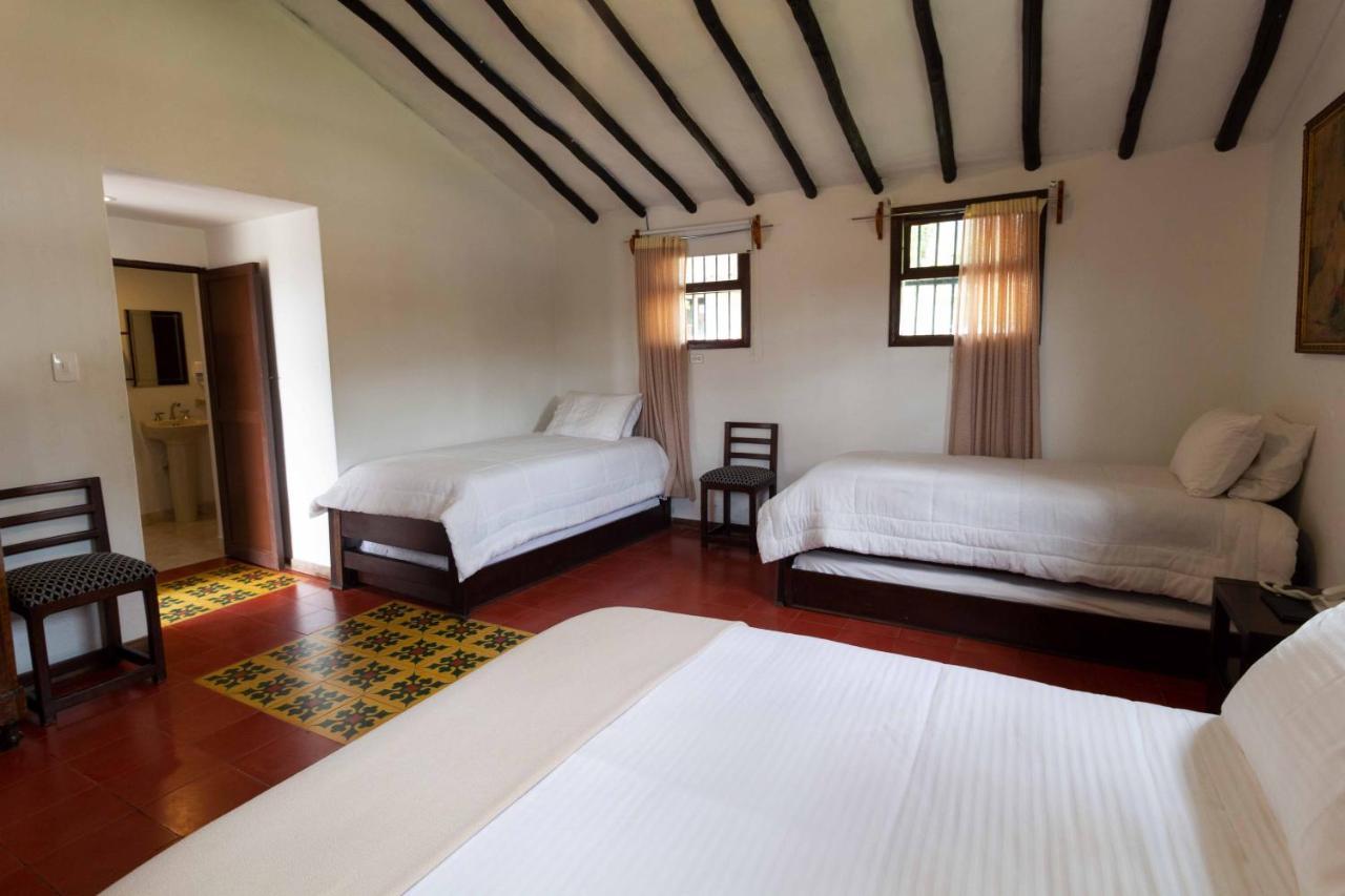 Club Campestre Hacienda Fizebad Hotel El Retiro  Phòng bức ảnh